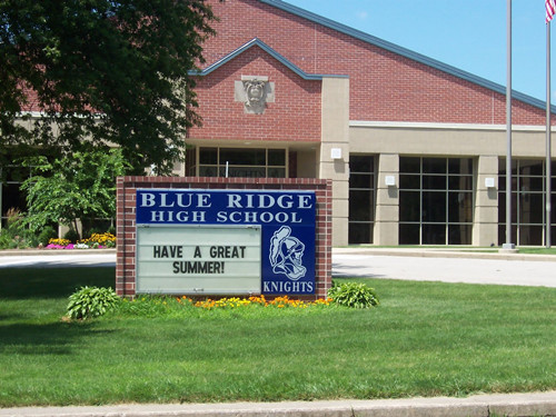 Blue Ridge School  布利吉中学