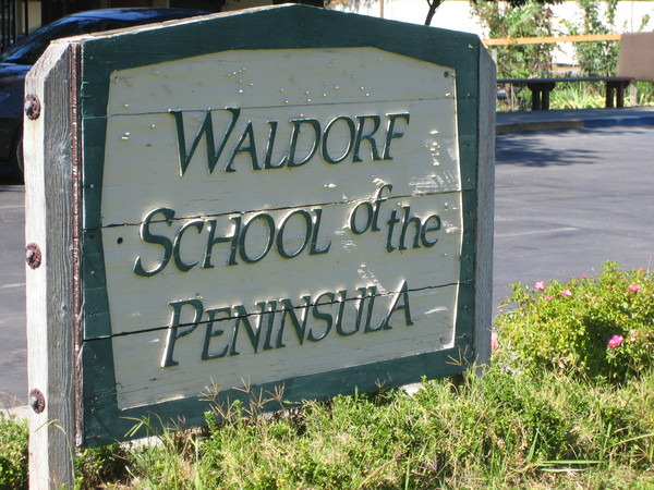 Wardorf school of the Peninsula 半岛华道夫中学