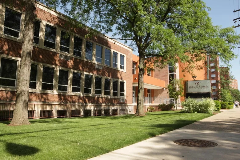Oakland Catholic High School 奥克兰天主高中