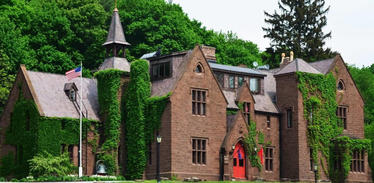 Hoosac School  湖沙克中学
