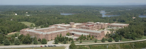 Riverside Military Academy  河滨军事学校