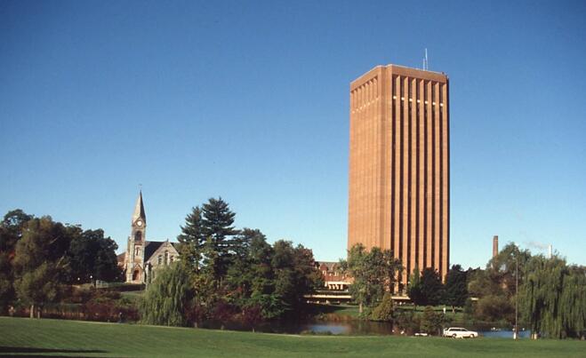 麻省大学阿姆赫斯特校区UMass Amherst